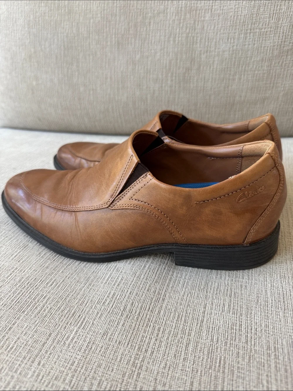 Clarks‎ Men's Slip-On Loafers in Tan Brown Leather